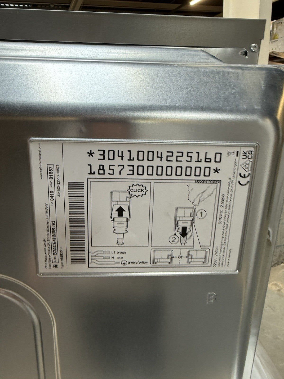 NEFF Slide&Hide B3ACE4HN0B Built-in Single Multifunction Oven - Black RRP £779