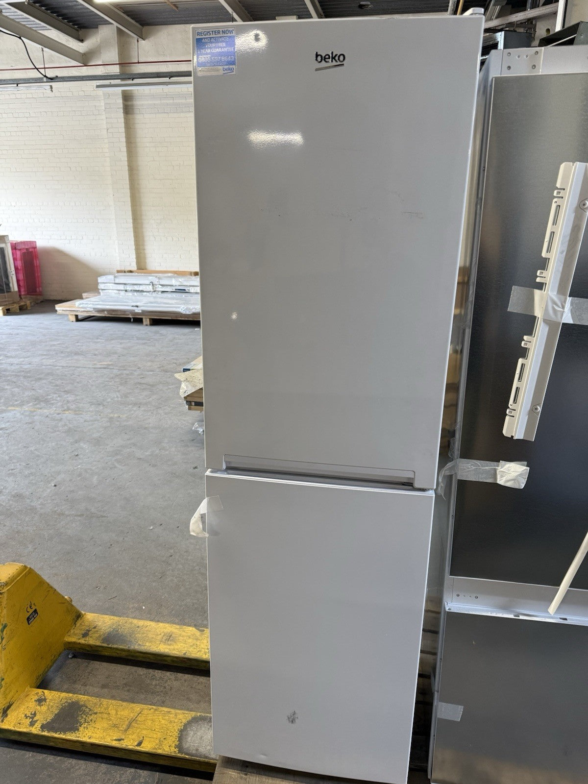 Beko CFG4582W 50:50 Freestanding Frost Free Fridge Freezer