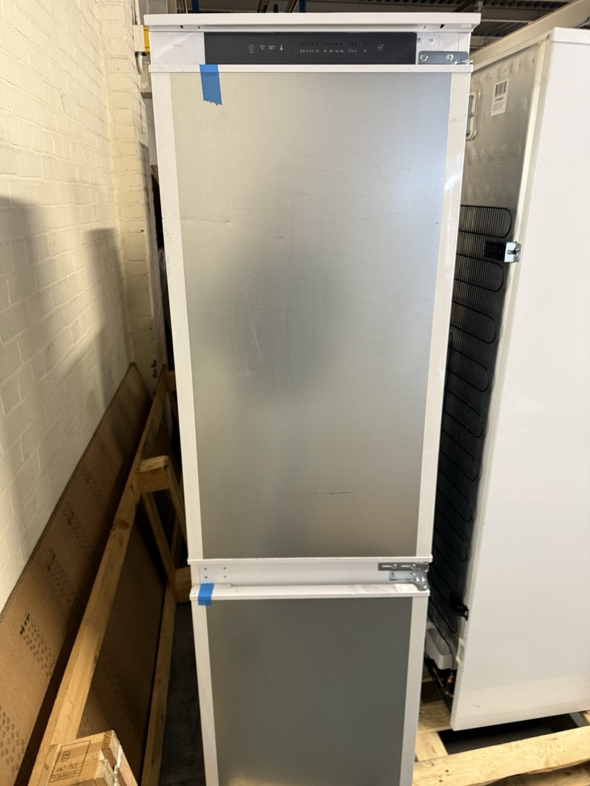 HOOVER HFTNF5518EW Integrated 70/30 Fridge Freezer - Sliding Hinge