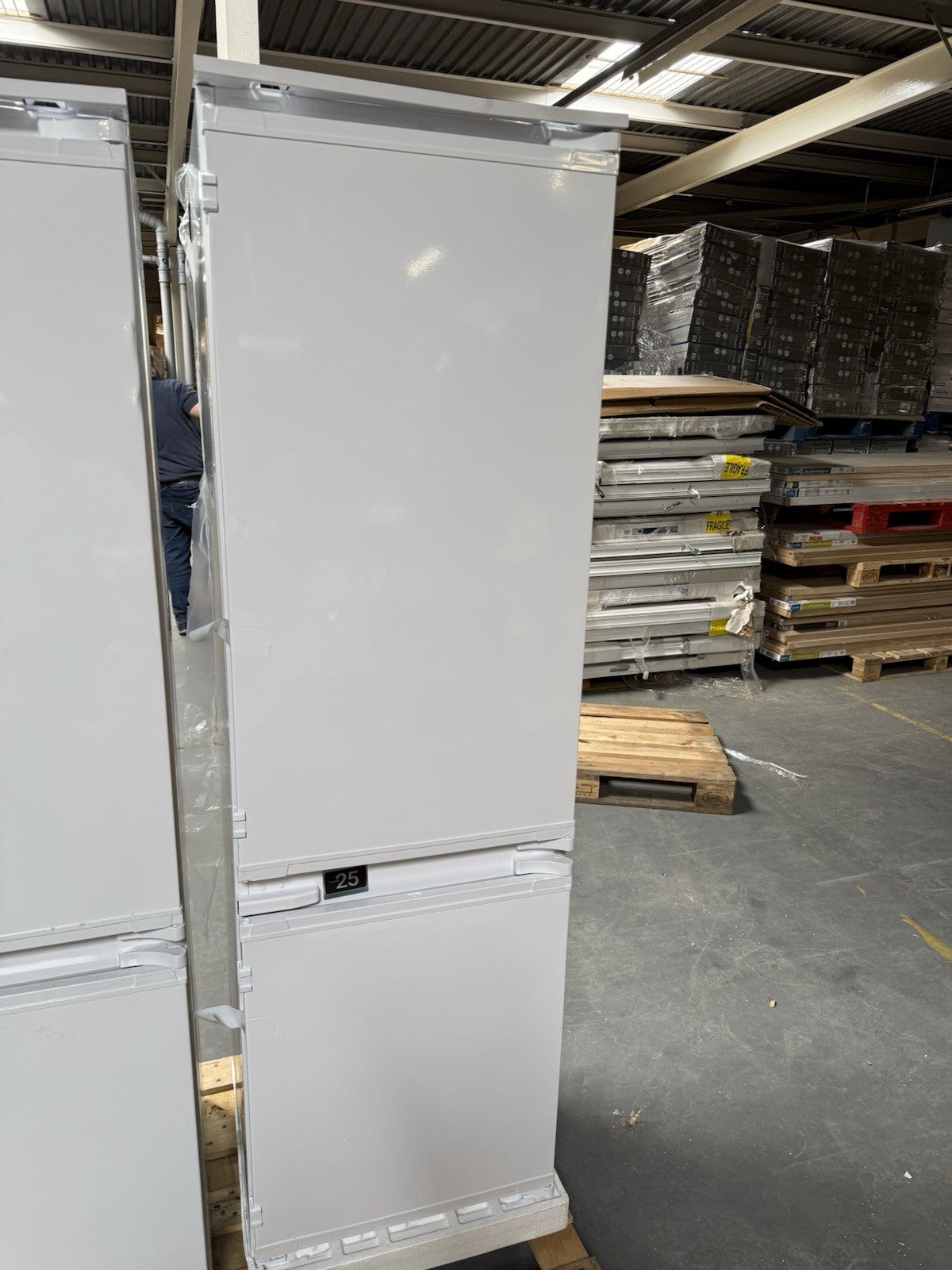 Beko BCFD473 70:30 Integrated Frost Free Fridge Freezer RRP £441