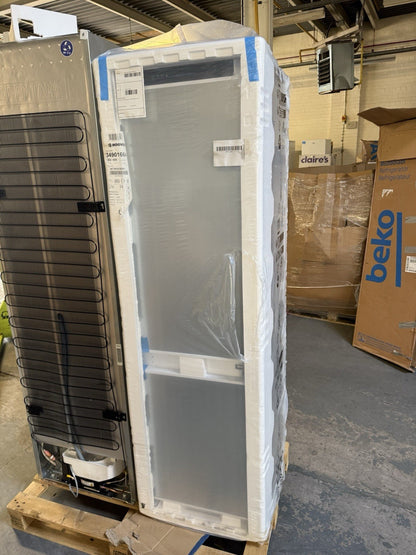 HOOVER HFTNF5518EW Integrated 70/30 Fridge Freezer - Sliding Hinge (Damaged)