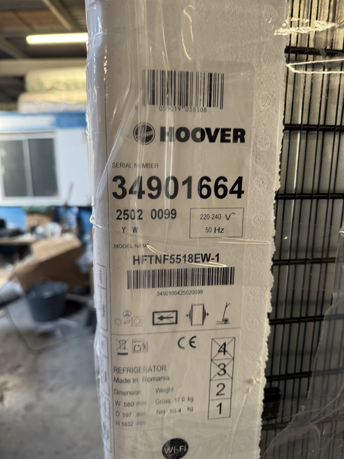 HOOVER HFTNF5518EW Integrated 70/30 Fridge Freezer - Sliding Hinge (Damaged)