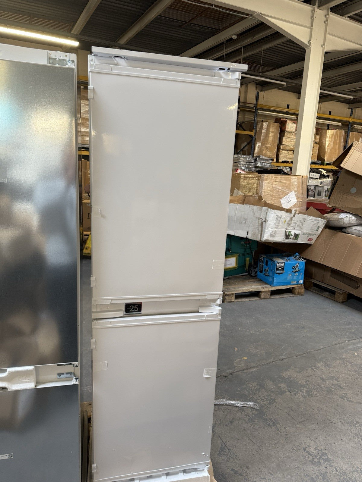 Beko BCFD450 50:50 Integrated Frost Free Fridge Freezer RRP £429