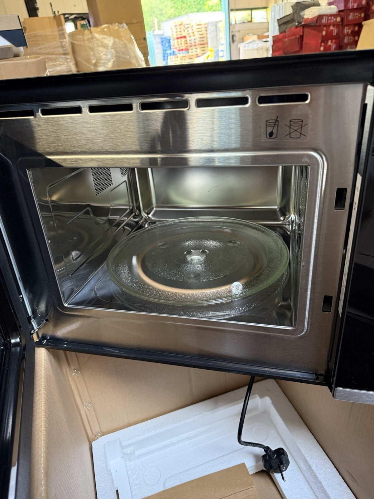 Bosch BFL553MS0B 25L Built-in Microwave - Black