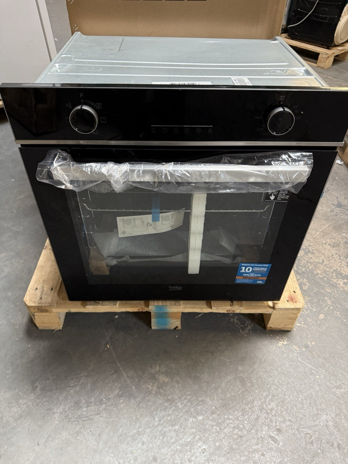 Beko BBQE24300B Built-in Single Multifunction Oven - Black