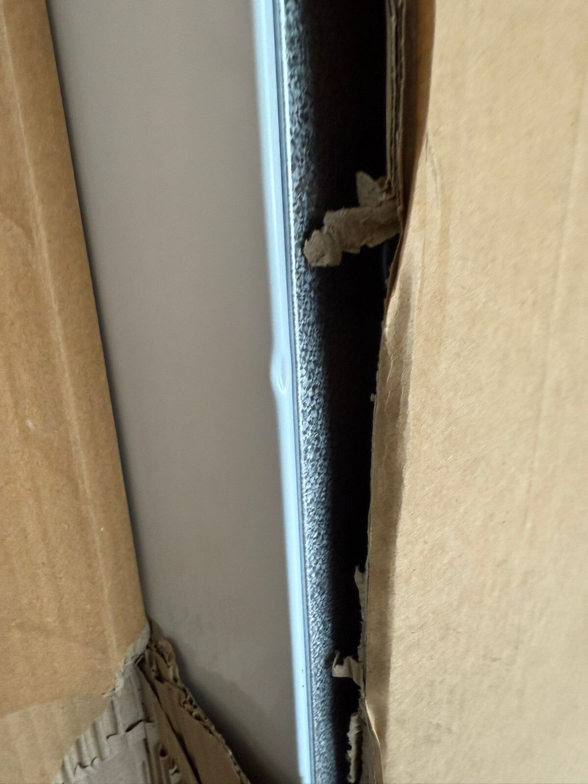 GoodHome GHBI7030FFUK 70:30 Classic Integrated Automatic defrost Fridge freezer