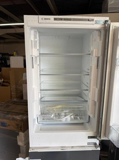 Bosch KIV85VSF0G 50:50 Traditional Integrated Fridge freezer - White