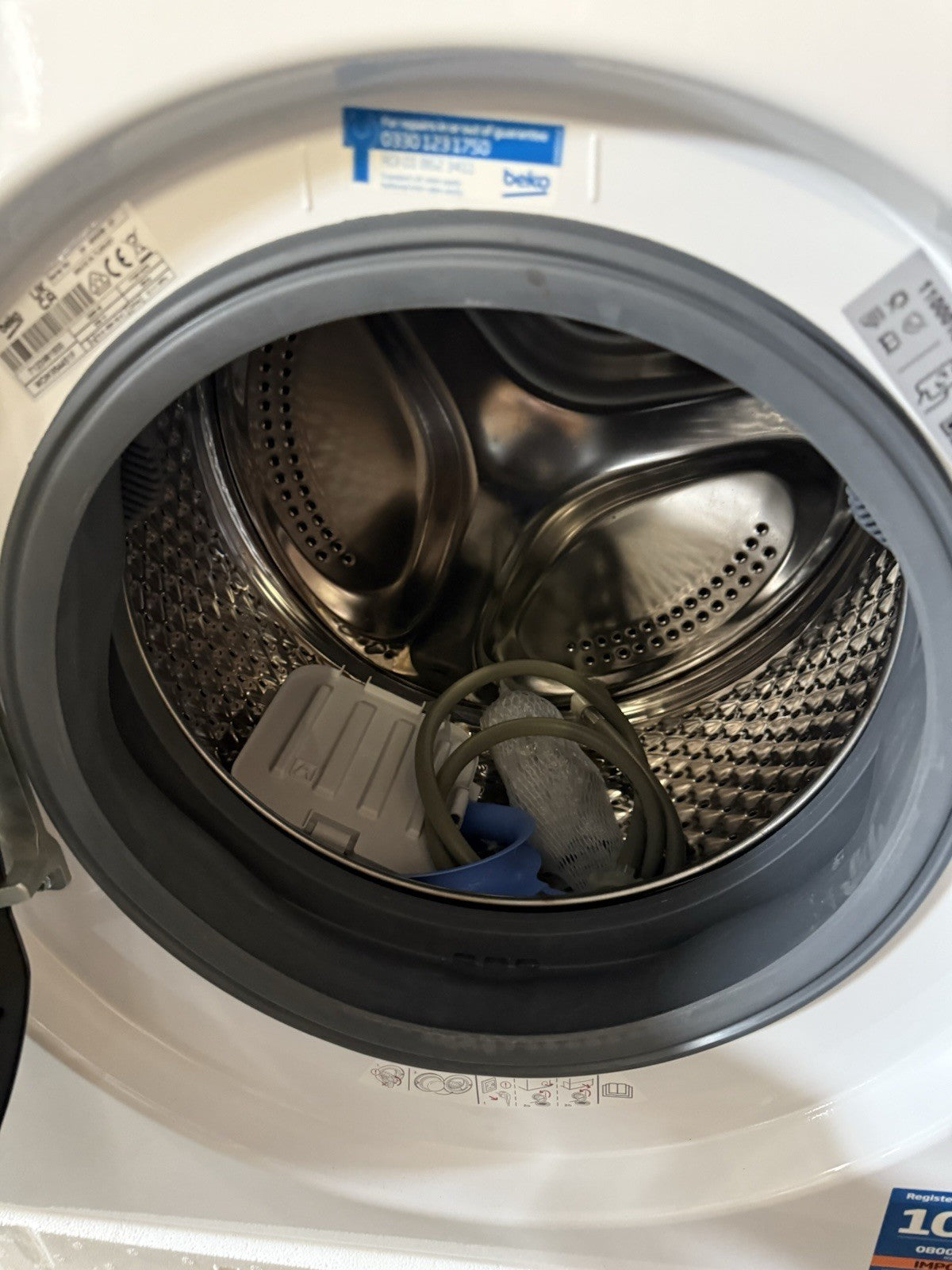 Beko WDIK954451F 9kg/5kg Built-in Condenser Washer Dryer - White