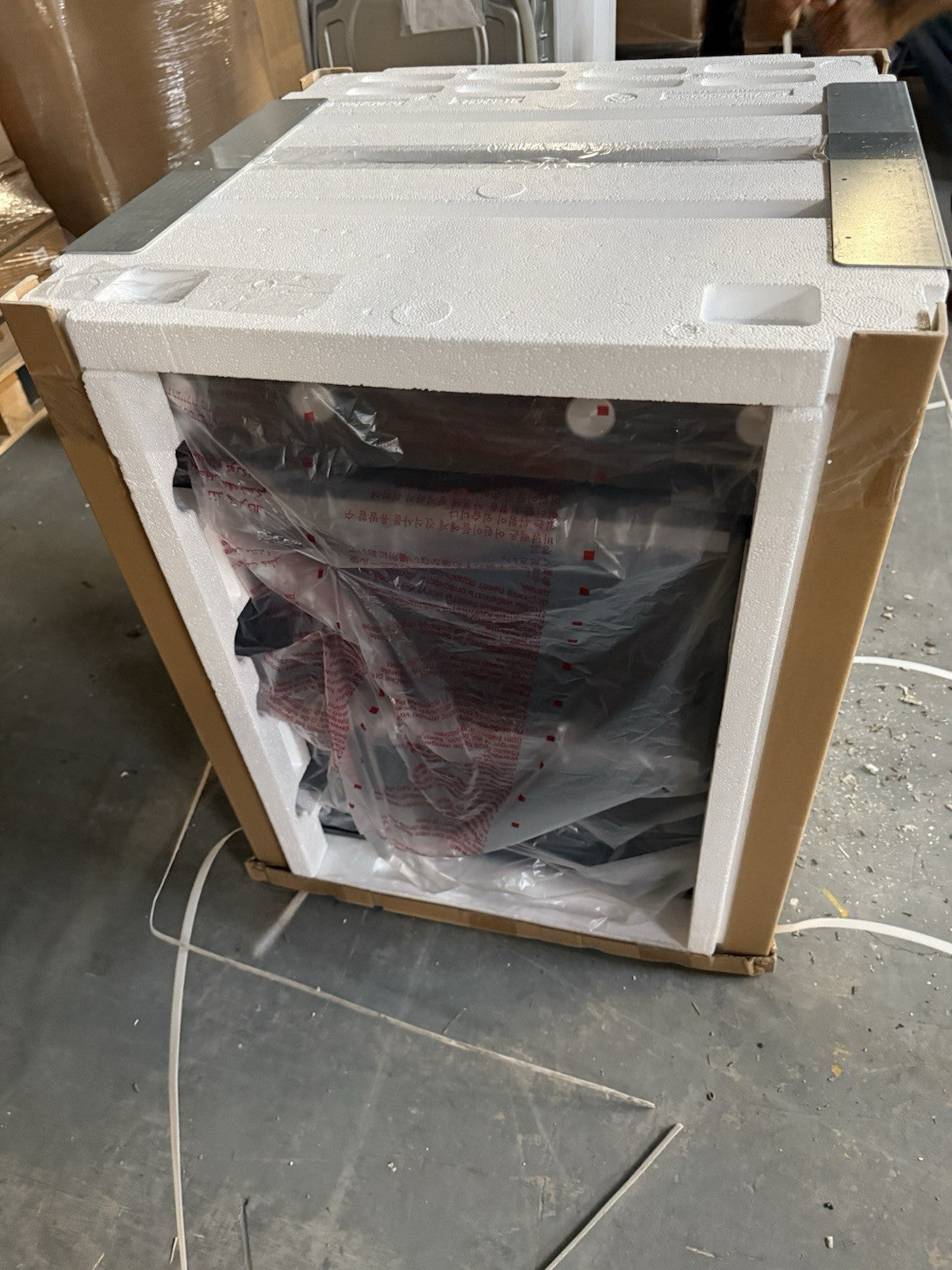 Cooke & Lewis CLBUDO89 Built-in Double Oven - Mirrored Black