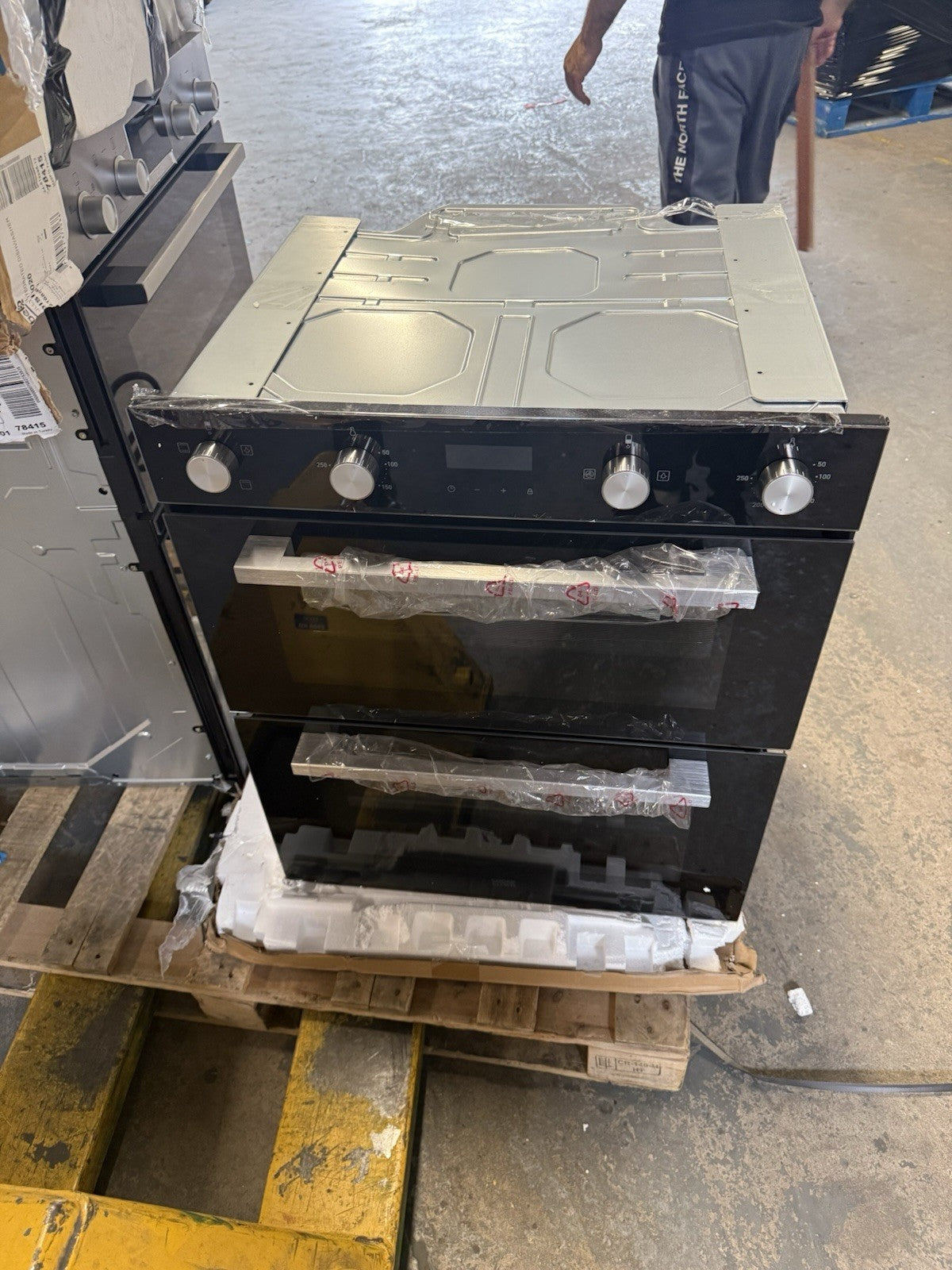 Cooke & Lewis CLBUDO89 Built-in Double Oven - Mirrored Black