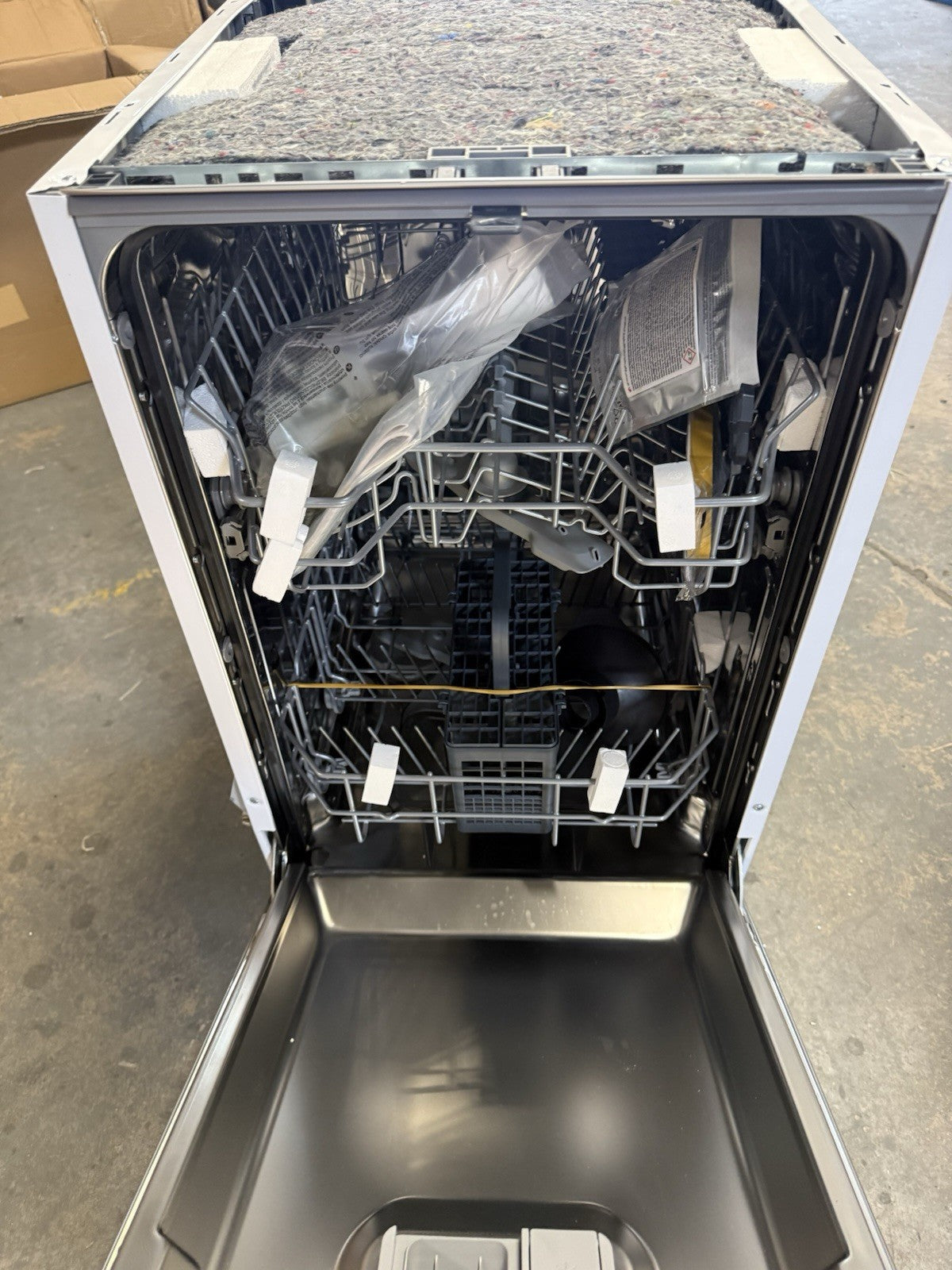 Beko DIS15020 Integrated Slimline Dishwasher RRP £310
