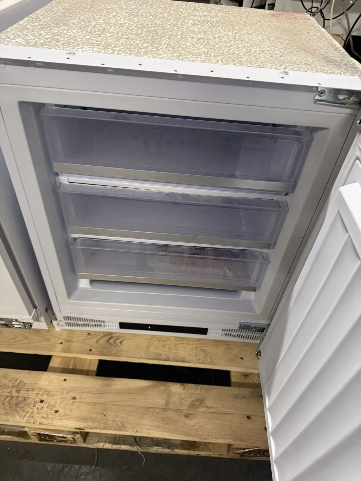 Cooke & Lewis BUFZUK Integrated Manual Defrost Freezer - Gloss White RRP £298
